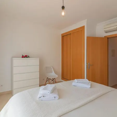 Vila White By Homing