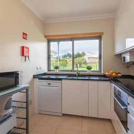 White By Homing Vila Albufeira