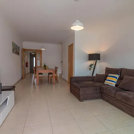 Vila White By Homing