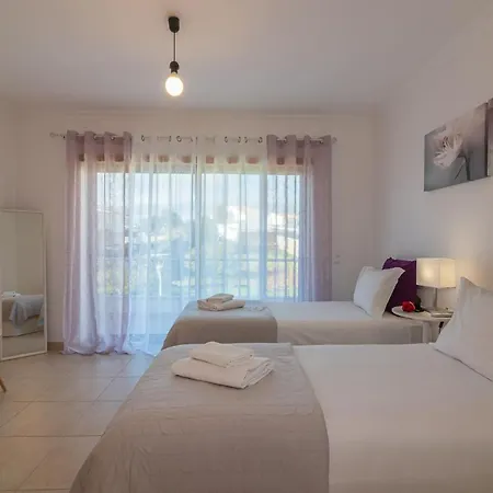 White By Homing * Albufeira